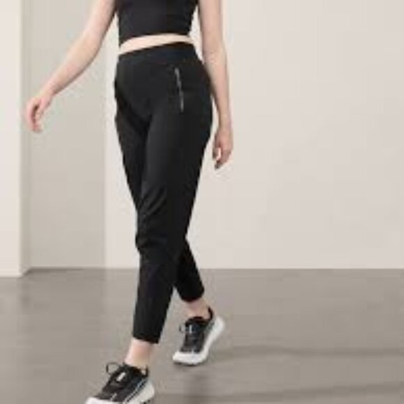 Athleta Pants - Athleta Womens  Black Trekkie North High Rise Legacy Joggers Performance Size 4